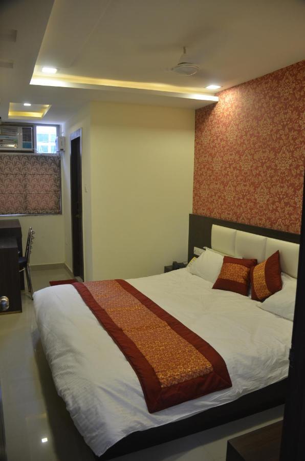 Hotel Krishna Galaxy Kanpur Ngoại thất bức ảnh